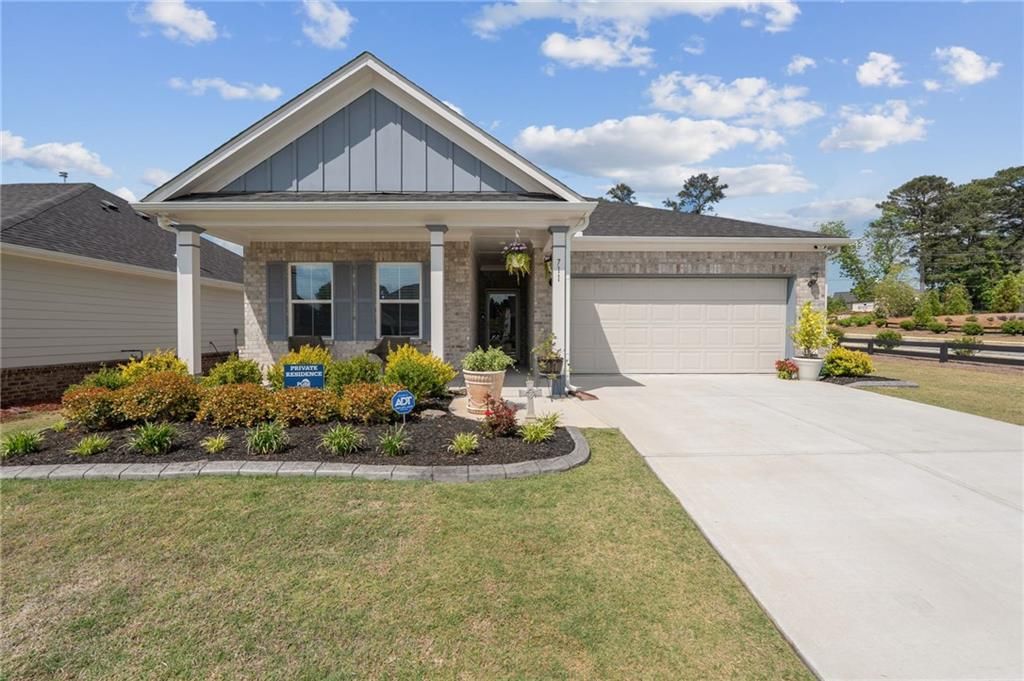 711 Pineberry Court, Grayson, GA 30017
