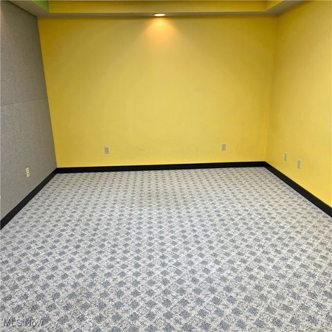 7379 Pearl Road, Middleburg Heights, OH 44130