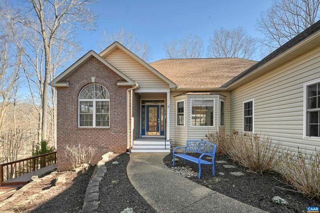 3 NUTWOOD CIR, Palmyra, VA 22963