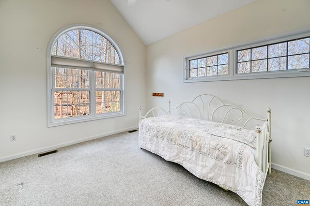 3 NUTWOOD CIR, Palmyra, VA 22963