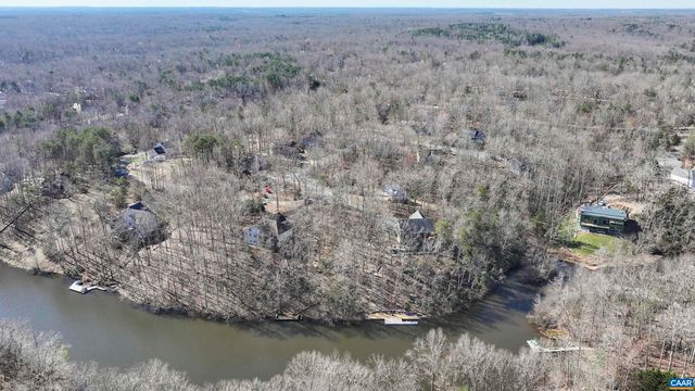 3 NUTWOOD CIR, Palmyra, VA 22963