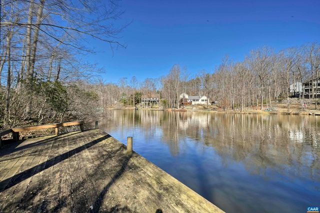 3 NUTWOOD CIR, Palmyra, VA 22963