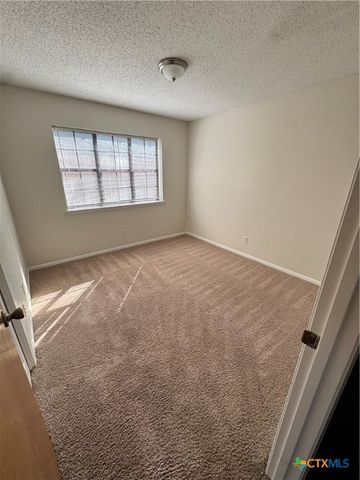 106 Sagemont Avenue, Victoria, TX 77904