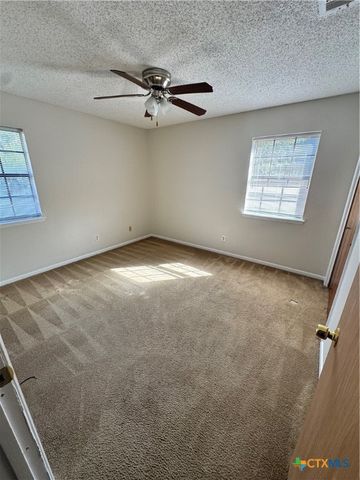 106 Sagemont Avenue, Victoria, TX 77904