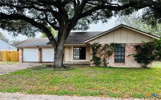 106 Sagemont Avenue, Victoria, TX 77904