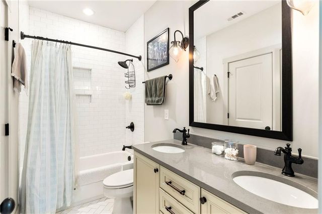 10584 Serenbe Lane, Chattahoochee Hills, GA 30268