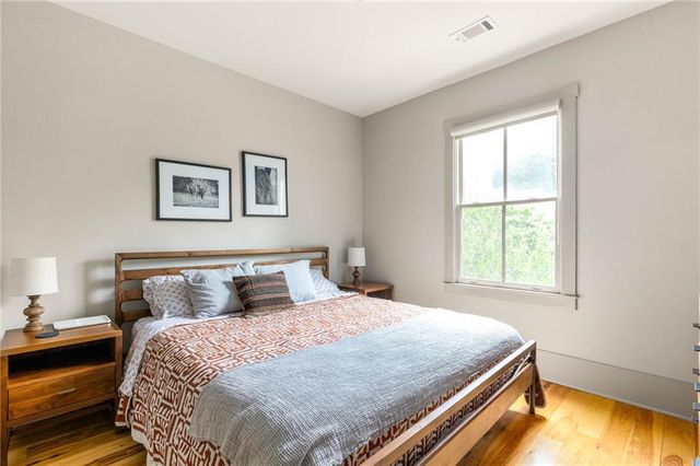 10584 Serenbe Lane, Chattahoochee Hills, GA 30268