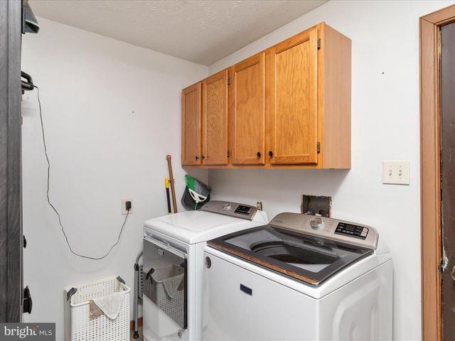 214 WALNUT DR, Clear Brook, VA 22624