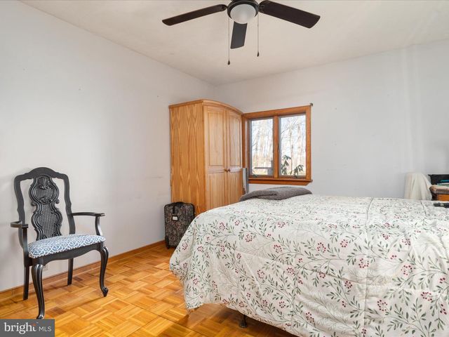 214 WALNUT DR, Clear Brook, VA 22624