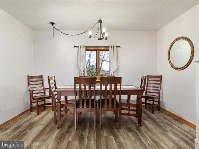 214 WALNUT DR, Clear Brook, VA 22624