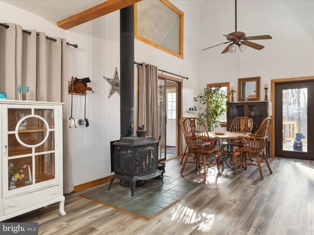 214 WALNUT DR, Clear Brook, VA 22624