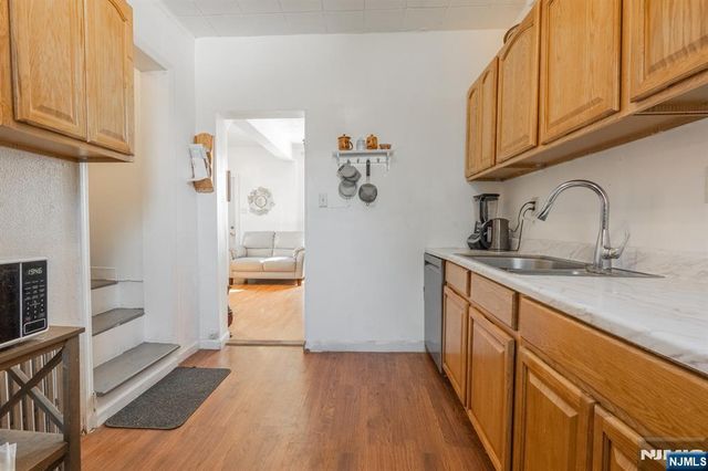 69 Chestnut Street, Lodi, NJ 07644