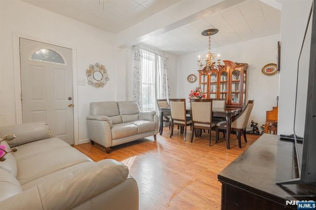 69 Chestnut Street, Lodi, NJ 07644