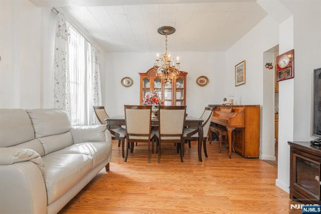 69 Chestnut Street, Lodi, NJ 07644