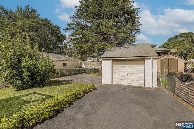 69 Chestnut Street, Lodi, NJ 07644