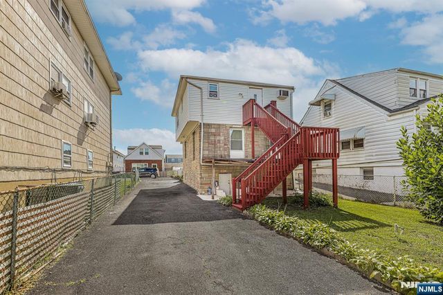 69 Chestnut Street, Lodi, NJ 07644