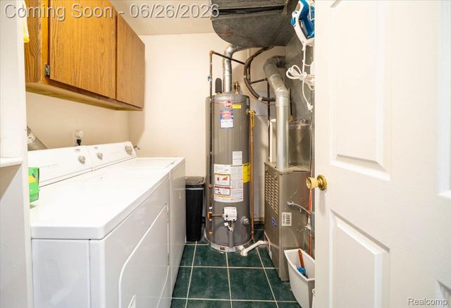 5060 Harbor Oak Drive 49, Waterford Charter Township, MI 48329