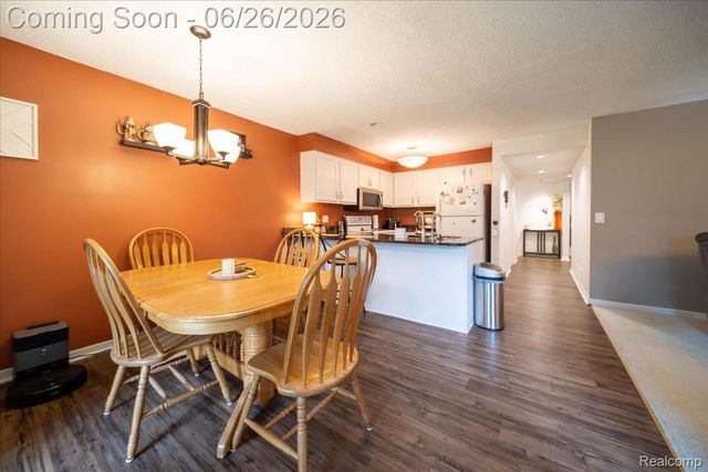 5060 Harbor Oak Drive 49, Waterford Charter Township, MI 48329