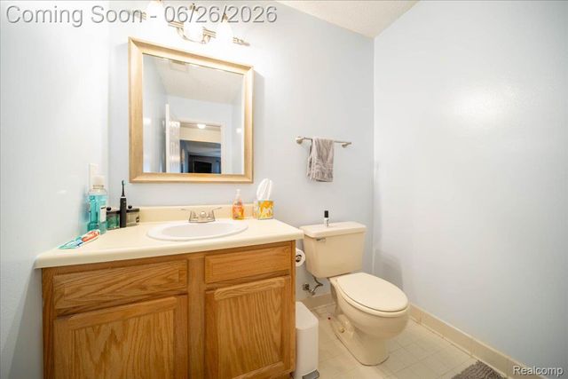 5060 Harbor Oak Drive 49, Waterford Charter Township, MI 48329