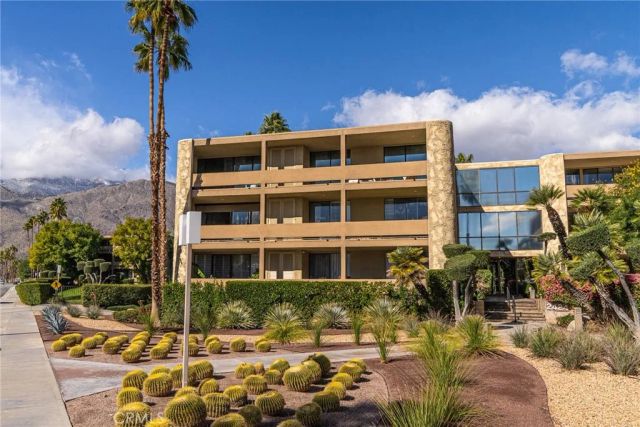 2424 E Palm Canyon Drive 2D, Palm Springs, CA 92264