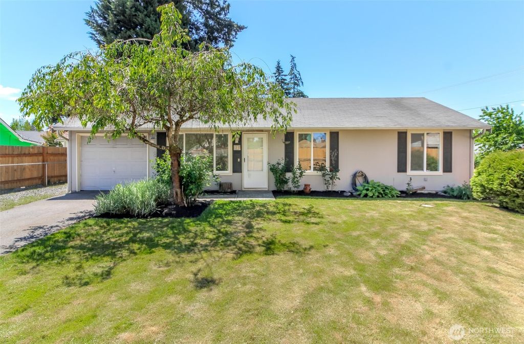 110 157th Street E, Tacoma, WA 98445
