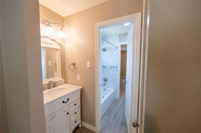 1427 Old Hickory Lane, League City, TX 77573