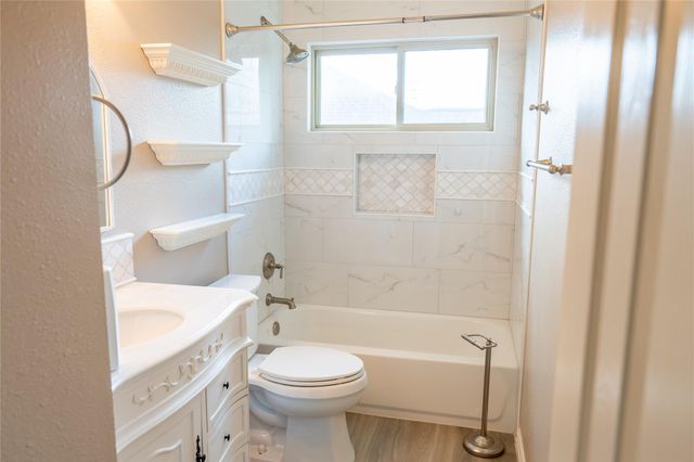 1427 Old Hickory Lane, League City, TX 77573