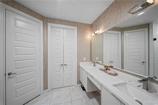 2204 Leanna Denae Avenue, Mission, TX 78572