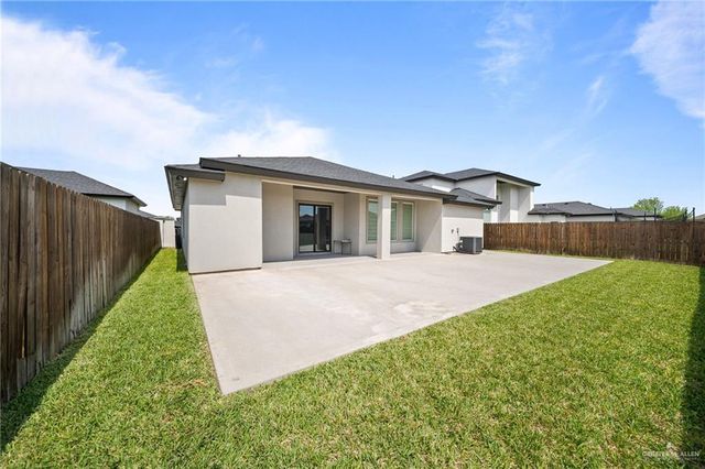 2204 Leanna Denae Avenue, Mission, TX 78572