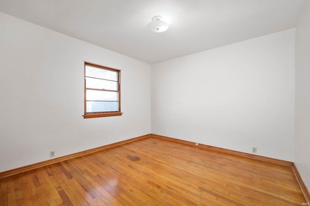 1604 W Cowing Drive, Muncie, IN 47304