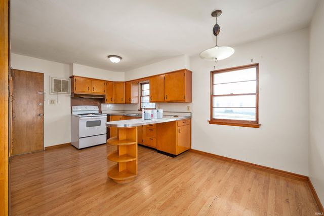 1604 W Cowing Drive, Muncie, IN 47304