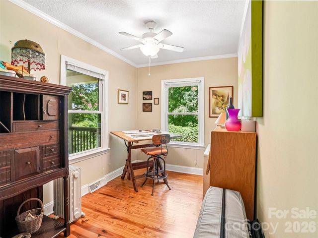 75 Cisco Road, Asheville, NC 28805