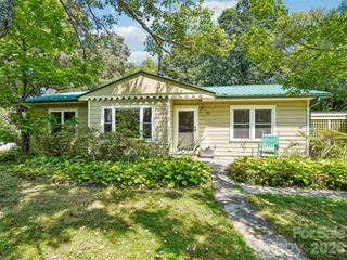 75 Cisco Road, Asheville, NC 28805