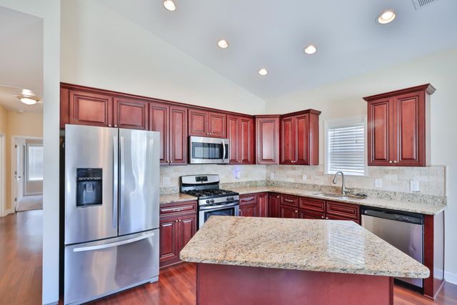 516 Vallecrosia Ct., Little River, SC 29566