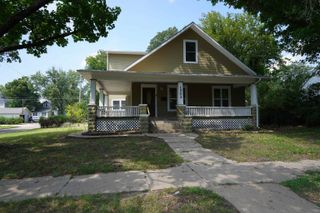 1502 E 11th Ave, Winfield, KS 67156