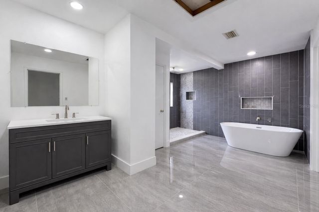 26 BACKSPIN LANE, Orlando, FL 32804