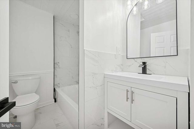 420 W WARREN ST, Norristown, PA 19401