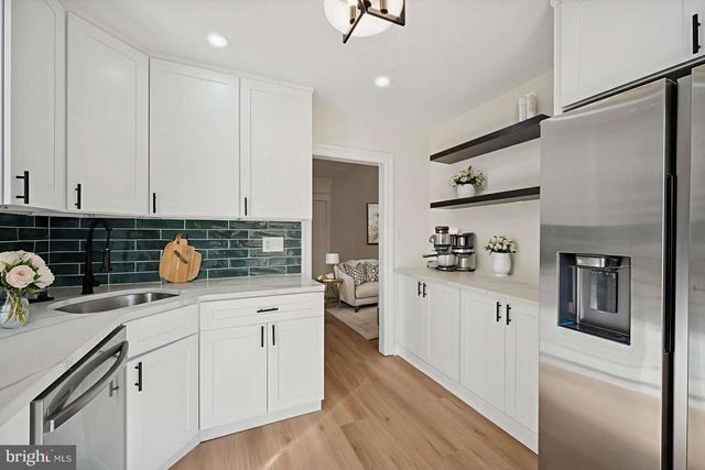 420 W WARREN ST, Norristown, PA 19401