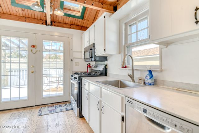 7 Schoolhouse Road, Neptune Township, NJ 07753