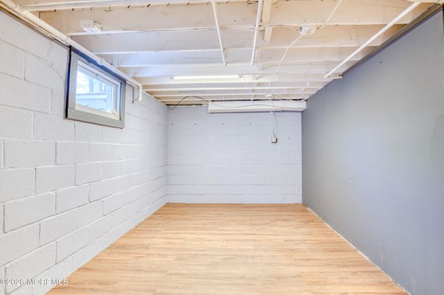 7 Schoolhouse Road, Neptune Township, NJ 07753