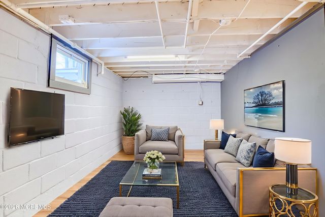 7 Schoolhouse Road, Neptune Township, NJ 07753