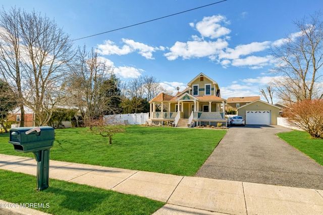 7 Schoolhouse Road, Neptune Township, NJ 07753