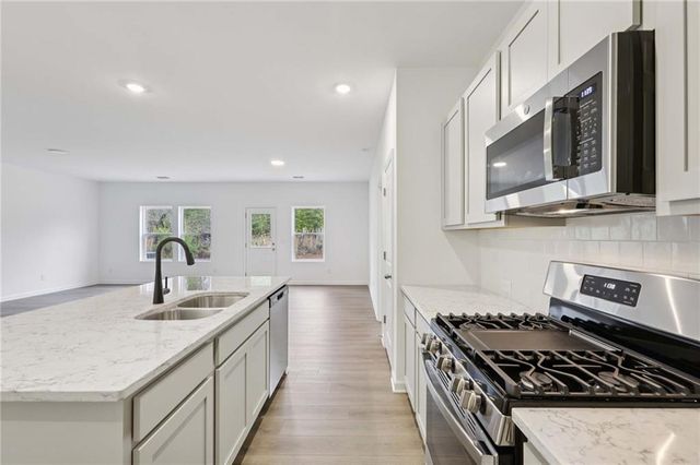 5316 Heron Bay Boulevard, Locust Grove, GA 30248