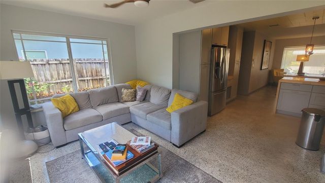 818 NW 28th Court, Wilton Manors, FL 33311