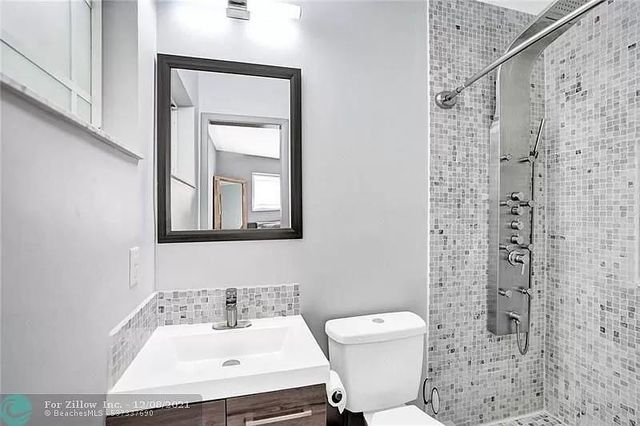 818 NW 28th Court, Wilton Manors, FL 33311