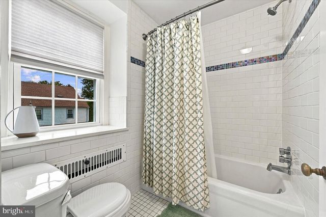 1236 HIGHLAND AVE, Abington, PA 19001