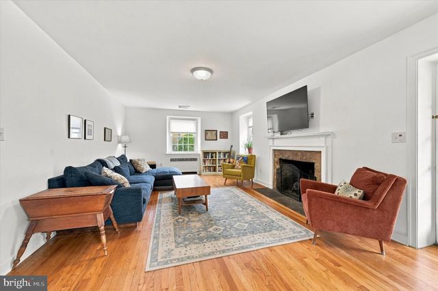 1236 HIGHLAND AVE, Abington, PA 19001