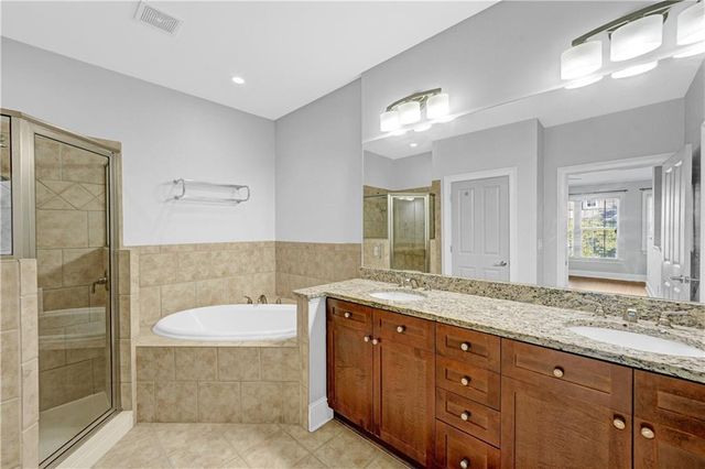3663 Ashford Creek View NE, Brookhaven, GA 30319
