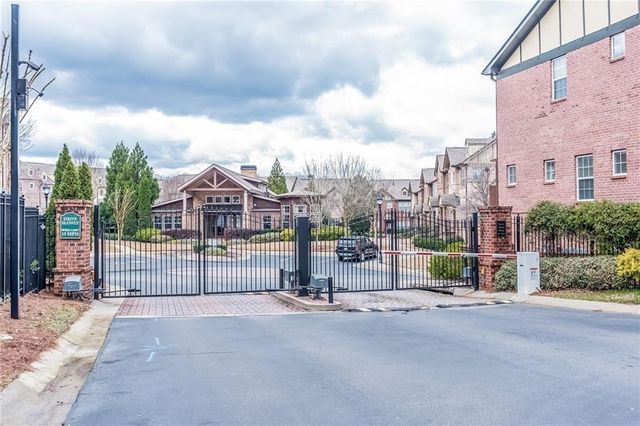 3663 Ashford Creek View NE, Brookhaven, GA 30319