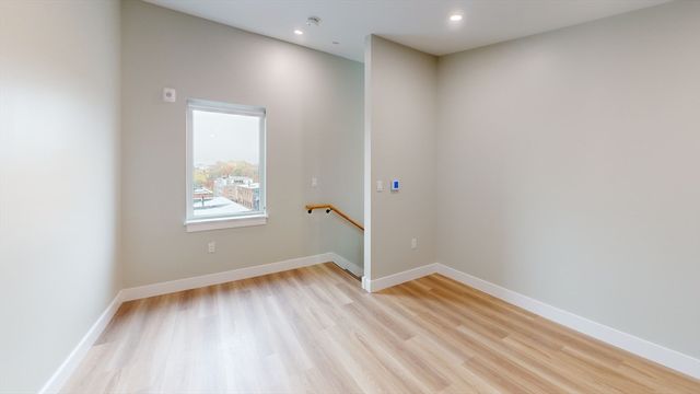 211 Green St. 509, Boston, MA 02130